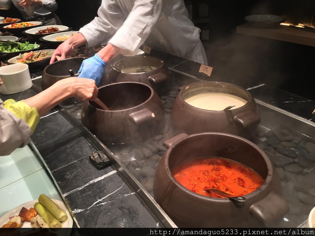 食記-台北市中山區傳說中的全台Buffet營業額NO.1