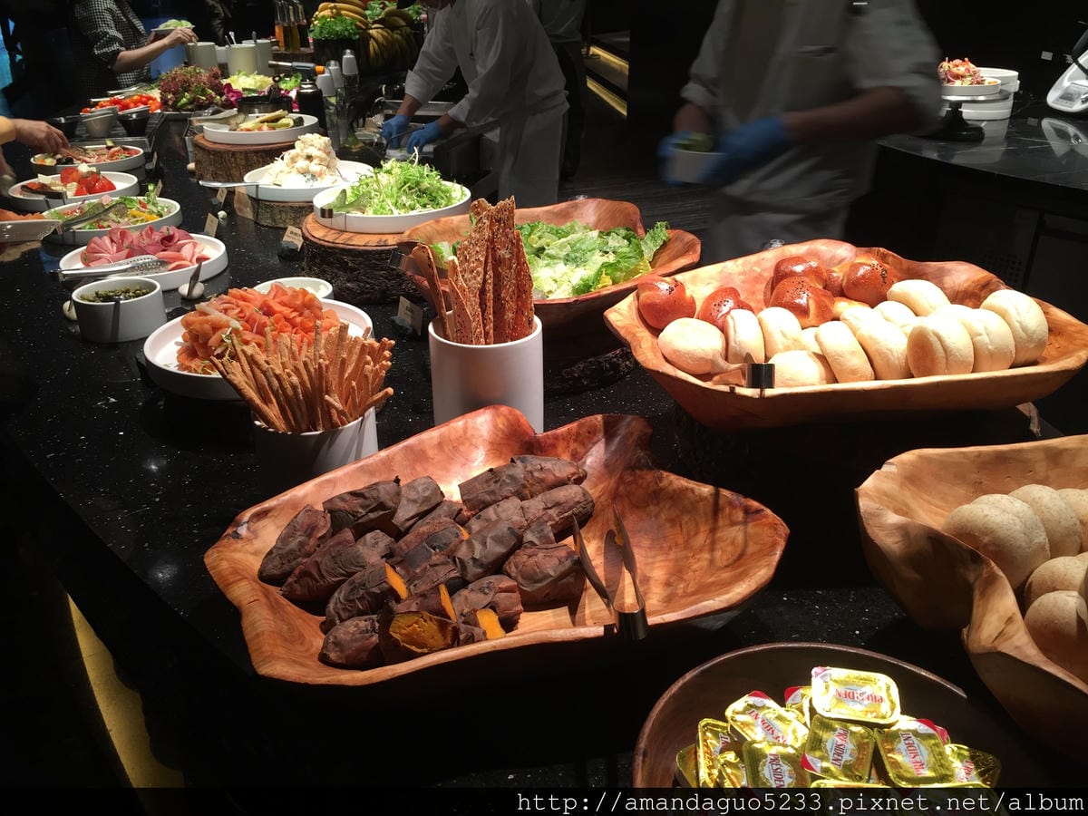 食記-台北市中山區傳說中的全台Buffet營業額NO.1