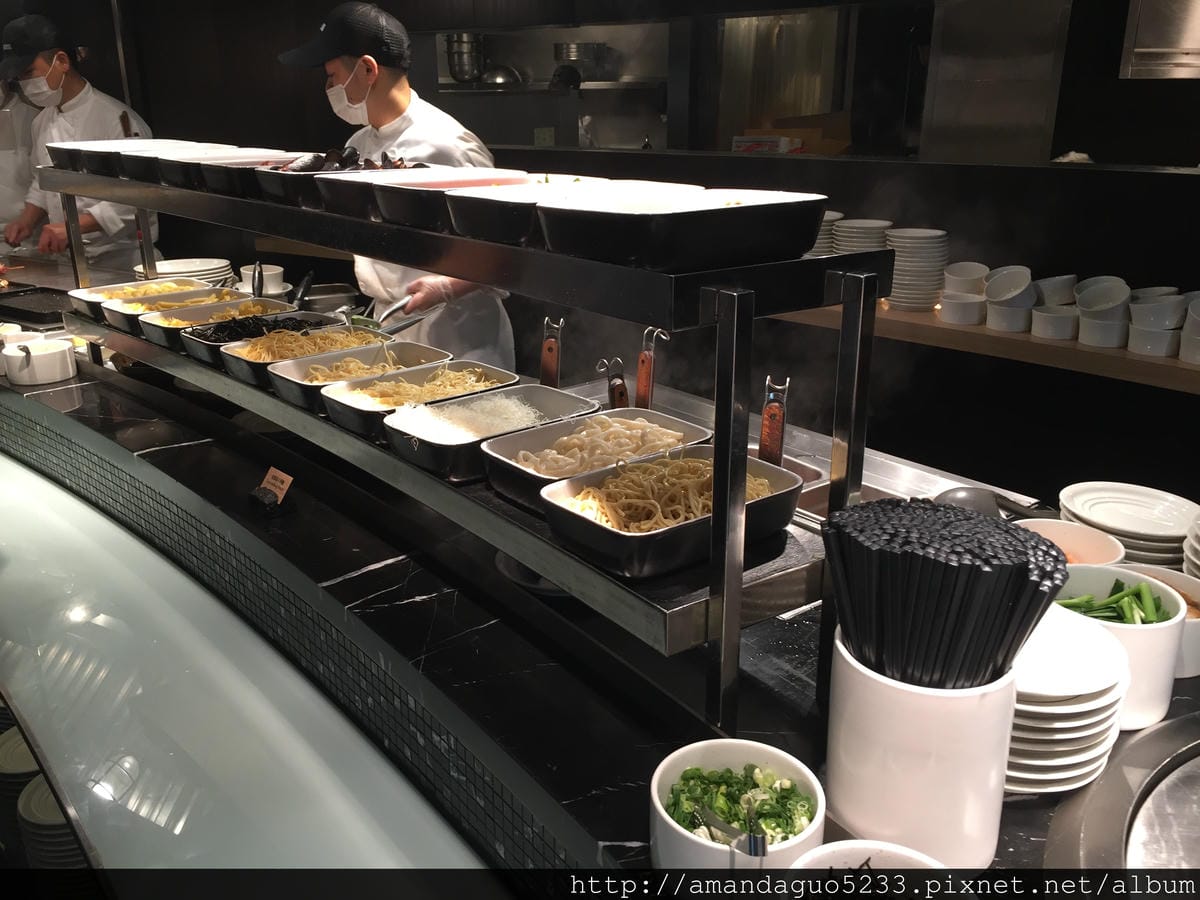 食記-台北市中山區傳說中的全台Buffet營業額NO.1
