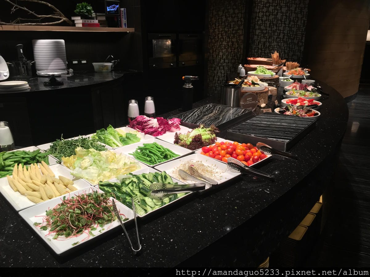 食記-台北市中山區傳說中的全台Buffet營業額NO.1