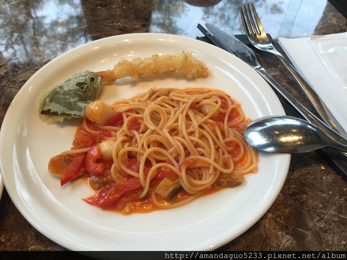 食記-台北市中山區傳說中的全台Buffet營業額NO.1