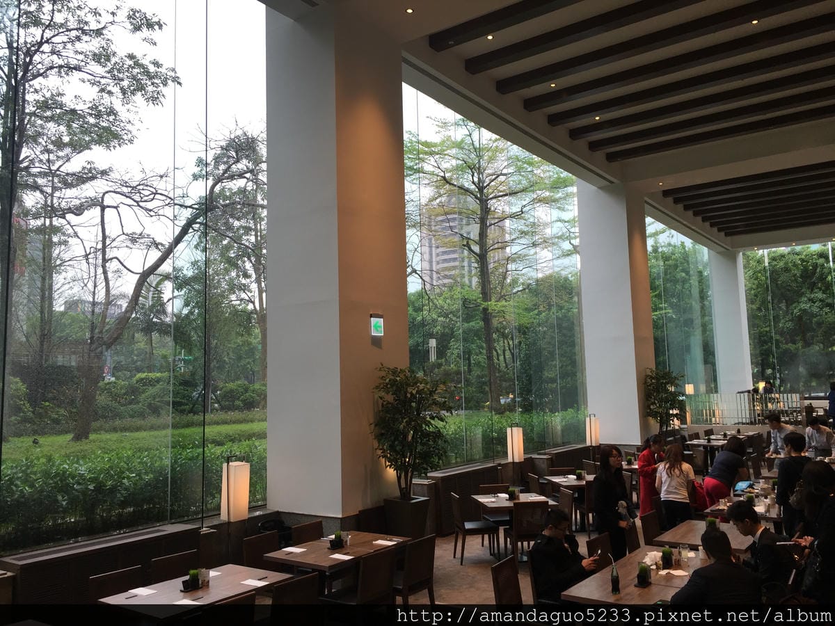 食記-台北市中山區傳說中的全台Buffet營業額NO.1