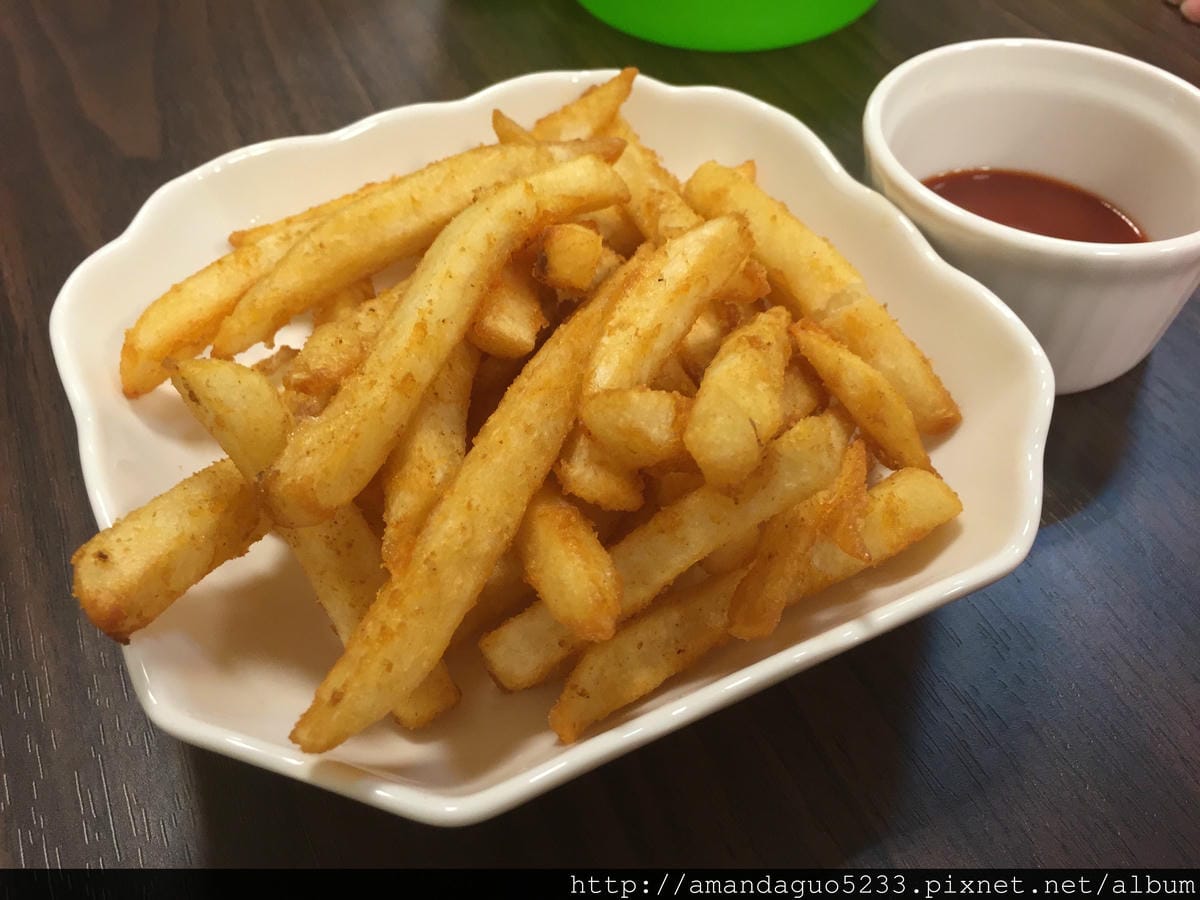 食記-新北市蘆洲區爍拉麵用料實在、環境親切的美味平價日