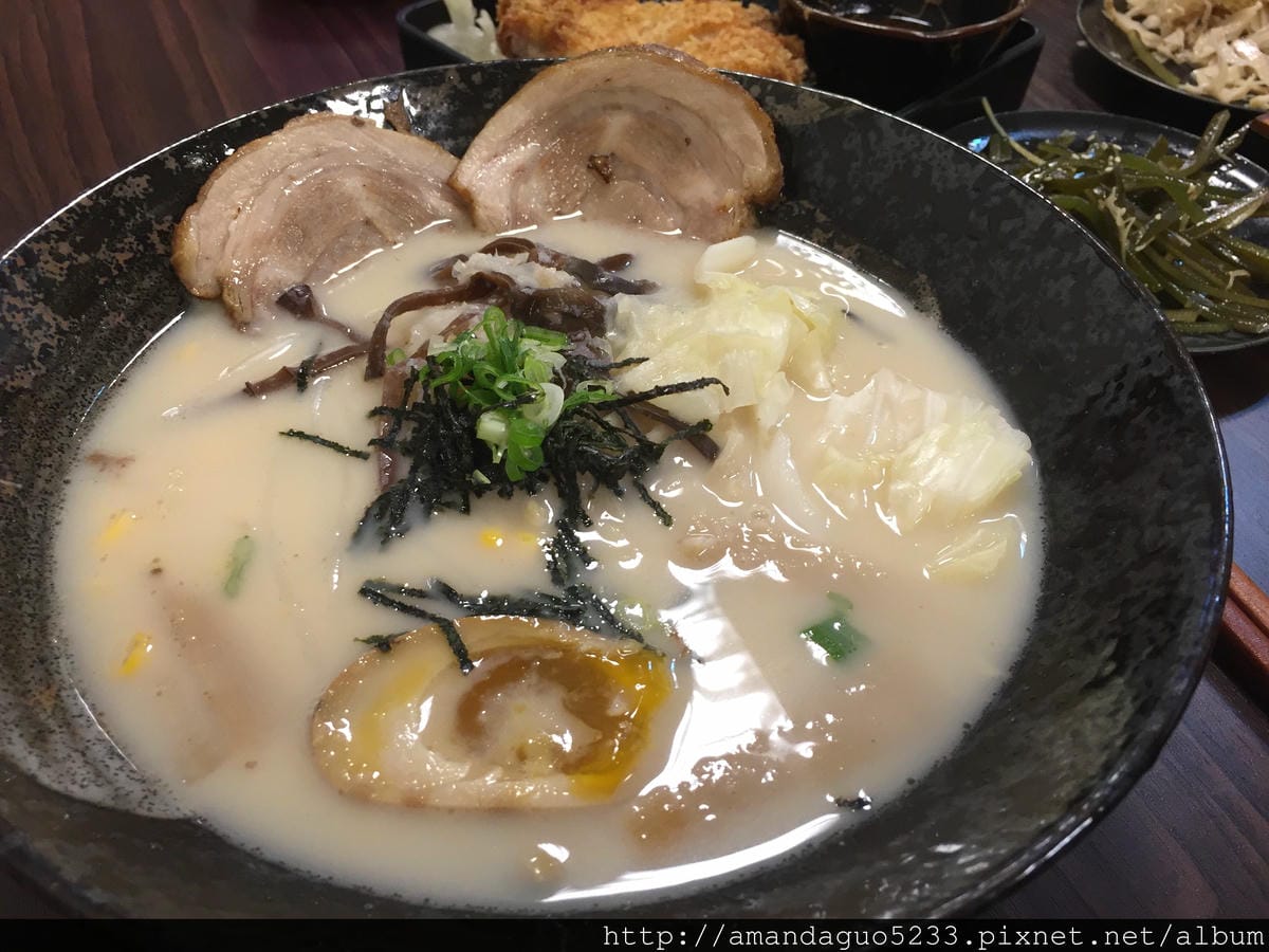 食記-新北市蘆洲區爍拉麵用料實在、環境親切的美味平價日