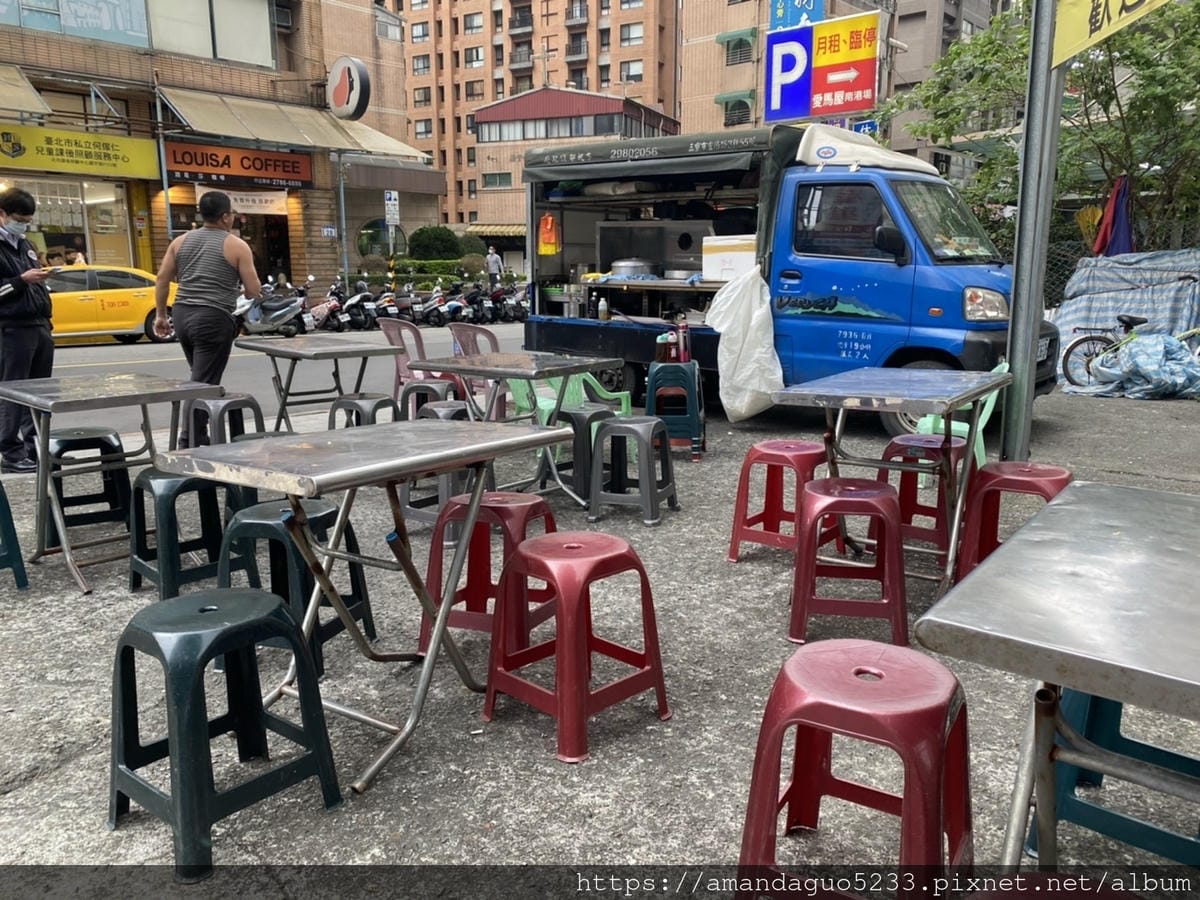 食記-台北市南港區南港捷運站無名小貨車麵線臭豆腐時間一