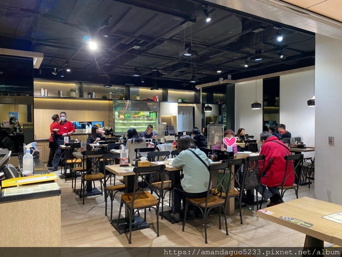食記-台北市南港區朱記餡餅粥店吃麵、吃飯、吃蒸餃通通都
