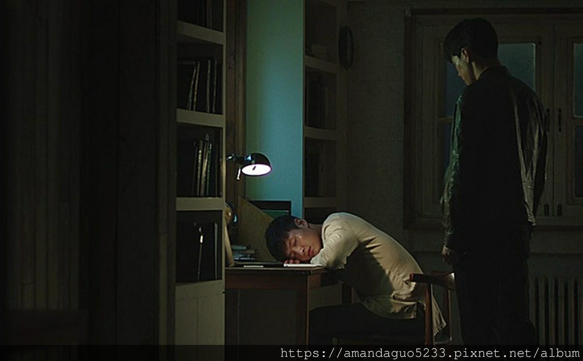 韓國電影劇透分享記憶之夜驚悚+燒腦+鬼魅般的氣氛,反轉