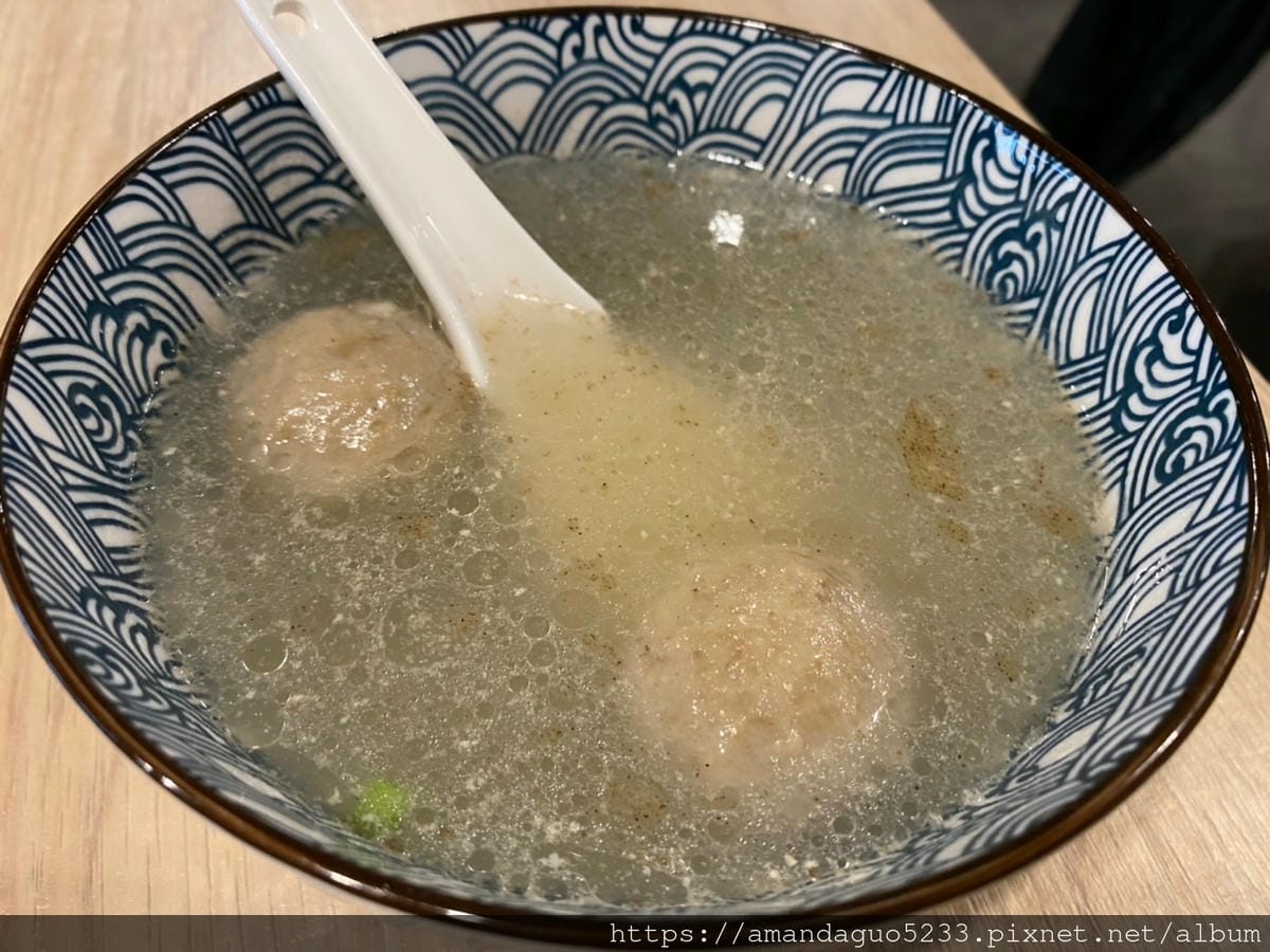 食記-台北市信義區老哥雞肉飯乾拌麵捷運市府站新開幕人氣