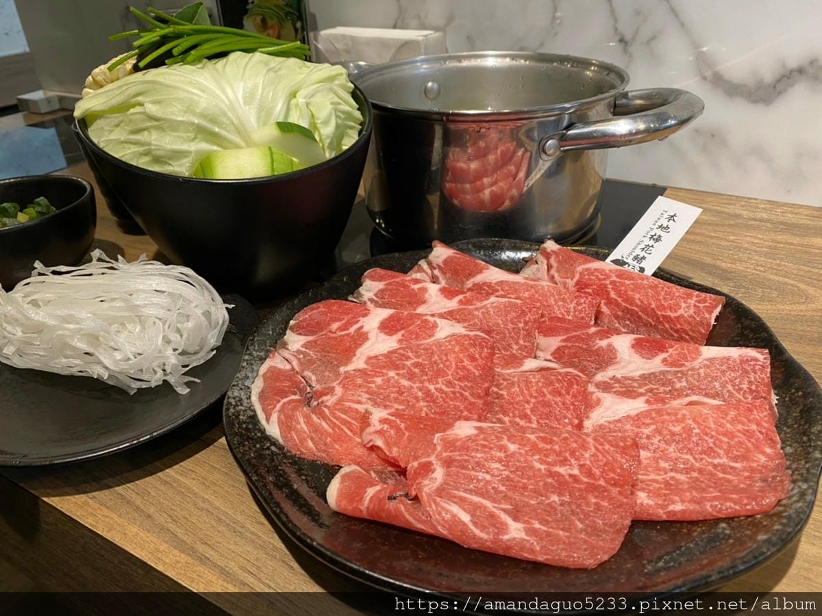 食記-台北市信義區舞鶴個人鍋(台北信義店)一個人也能獨