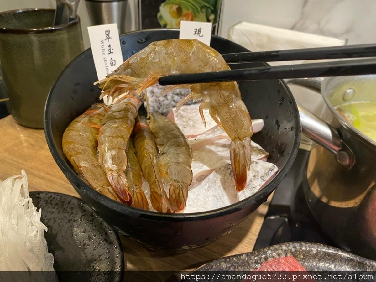 食記-台北市信義區舞鶴個人鍋(台北信義店)一個人也能獨