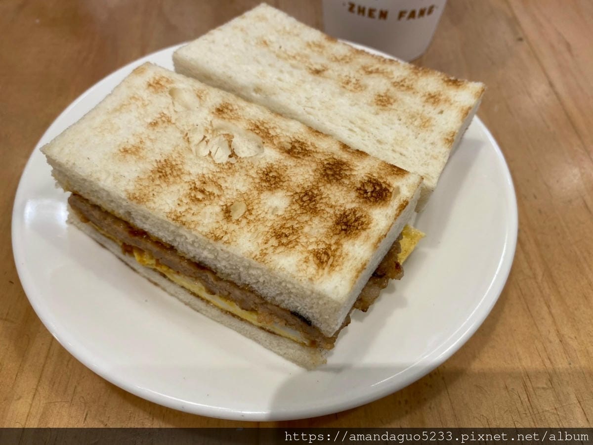 食記-台北市信義區真芳碳烤土司(市府店)簡單卻不簡單的