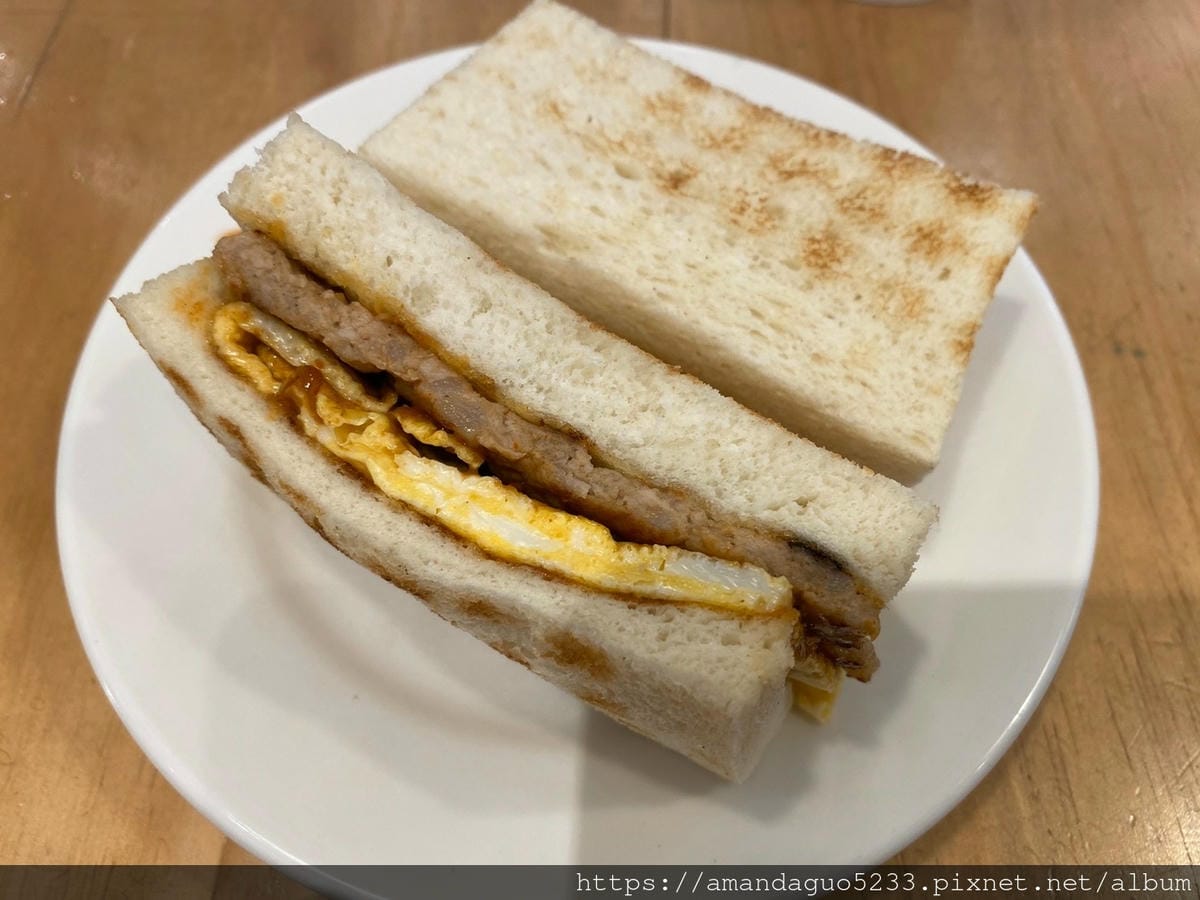 食記-台北市信義區真芳碳烤土司(市府店)簡單卻不簡單的