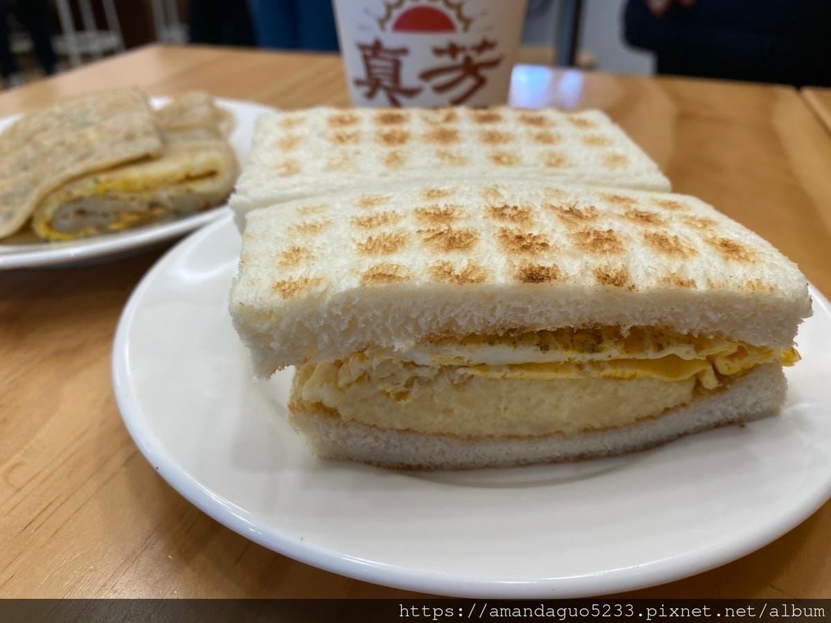食記-台北市信義區真芳碳烤土司(市府店)簡單卻不簡單的