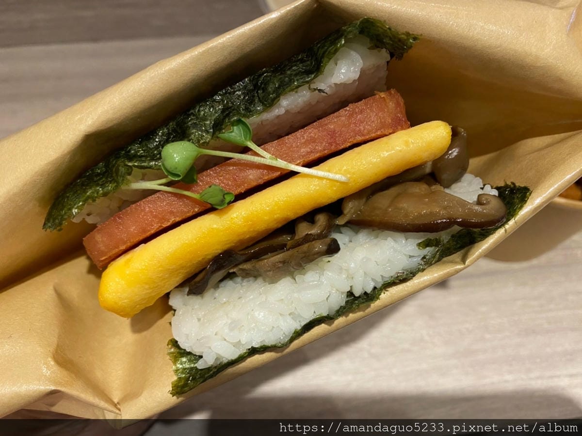 食記-台北市信義區飯丸屋(台北松菸店)沖繩風味飯糰、蝦 食記-台北市信義區飯丸屋(台北松菸店)沖繩風味飯糰、蝦