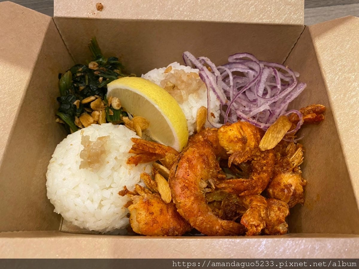 食記-台北市信義區飯丸屋(台北松菸店)沖繩風味飯糰、蝦 食記-台北市信義區飯丸屋(台北松菸店)沖繩風味飯糰、蝦