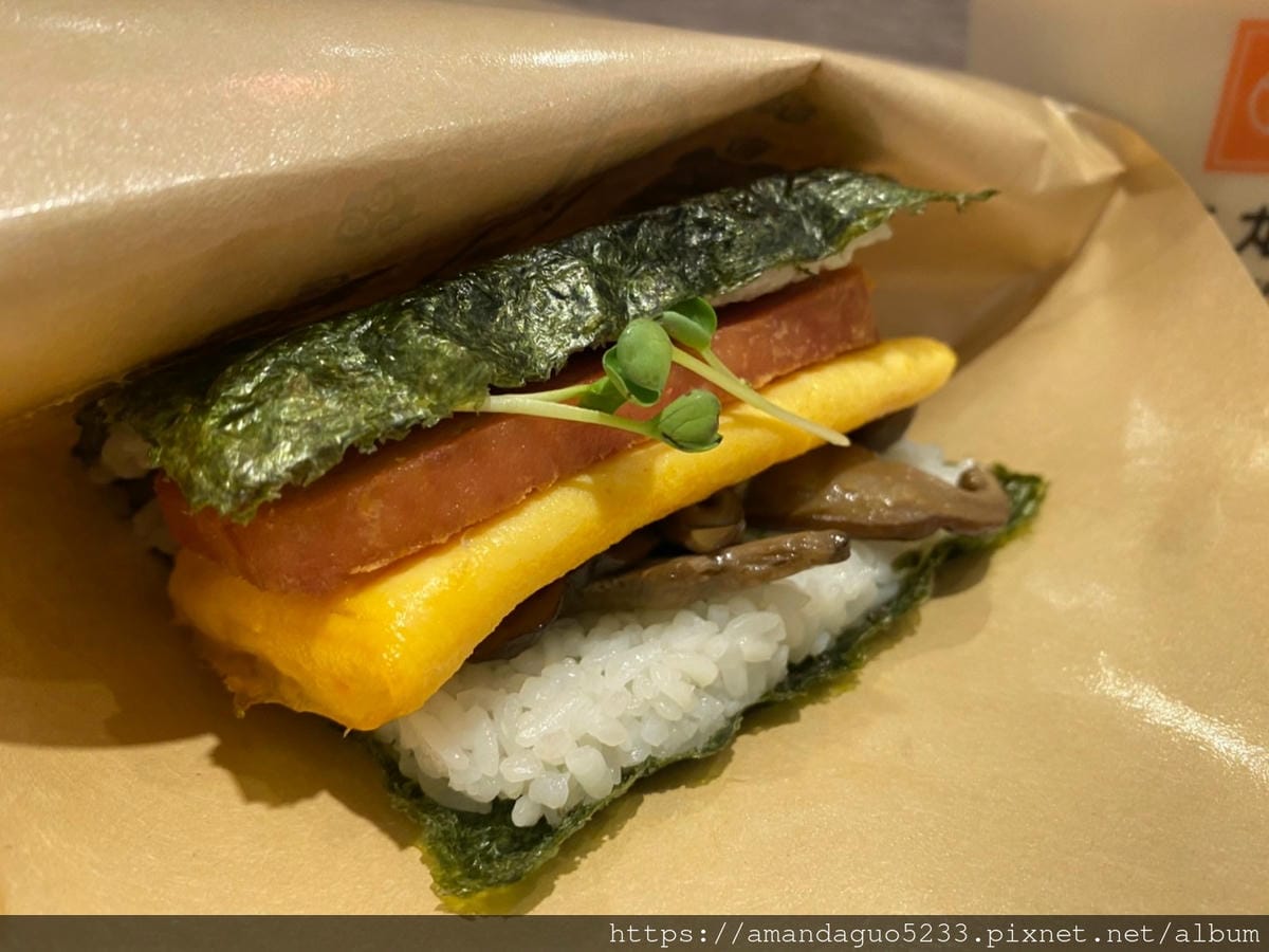 食記-台北市信義區飯丸屋(台北松菸店)沖繩風味飯糰、蝦 食記-台北市信義區飯丸屋(台北松菸店)沖繩風味飯糰、蝦