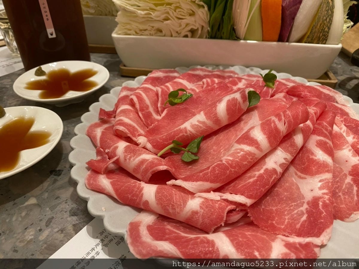 食記-台北市信義區小川鍋物(信義店)在地小農節氣食蔬V 食記-台北市信義區小川鍋物(信義店)在地小農節氣食蔬V