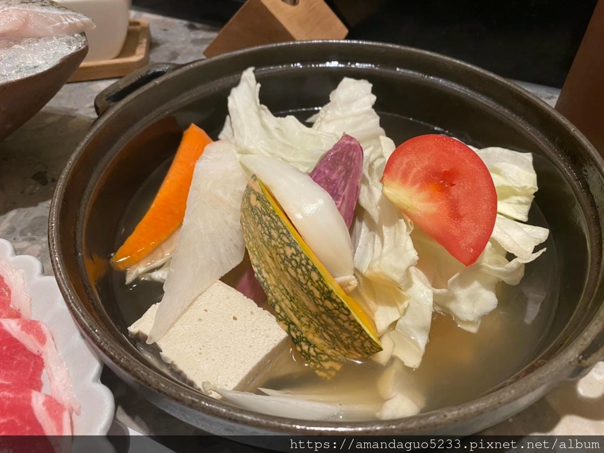 食記-台北市信義區小川鍋物(信義店)在地小農節氣食蔬V 食記-台北市信義區小川鍋物(信義店)在地小農節氣食蔬V