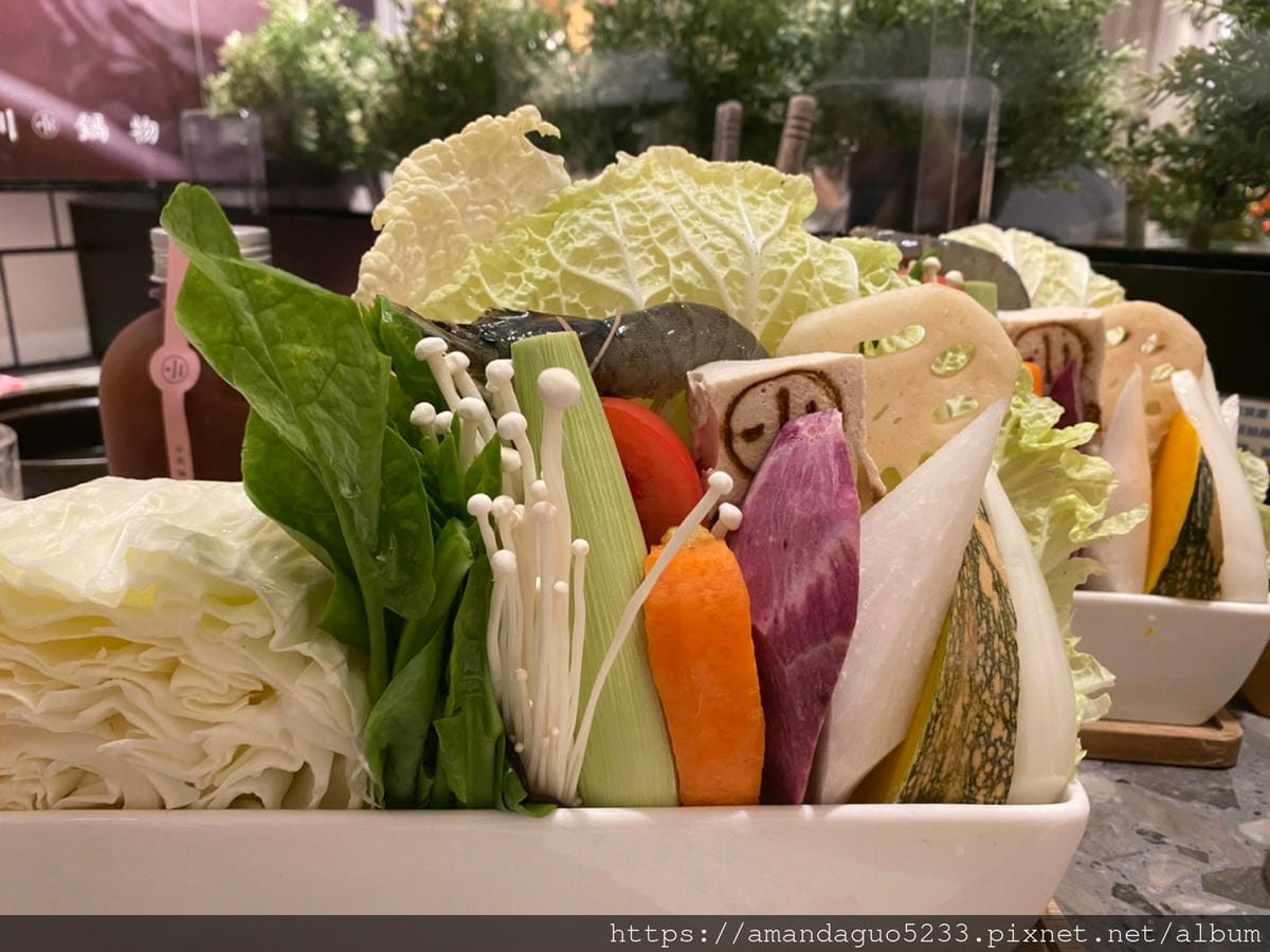 食記-台北市信義區小川鍋物(信義店)在地小農節氣食蔬V 食記-台北市信義區小川鍋物(信義店)在地小農節氣食蔬V