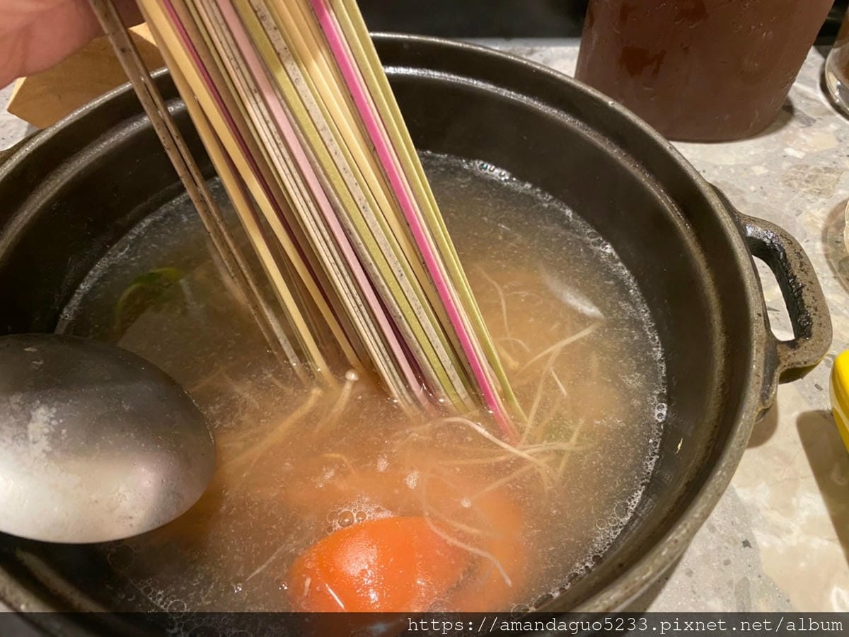食記-台北市信義區小川鍋物(信義店)在地小農節氣食蔬V 食記-台北市信義區小川鍋物(信義店)在地小農節氣食蔬V