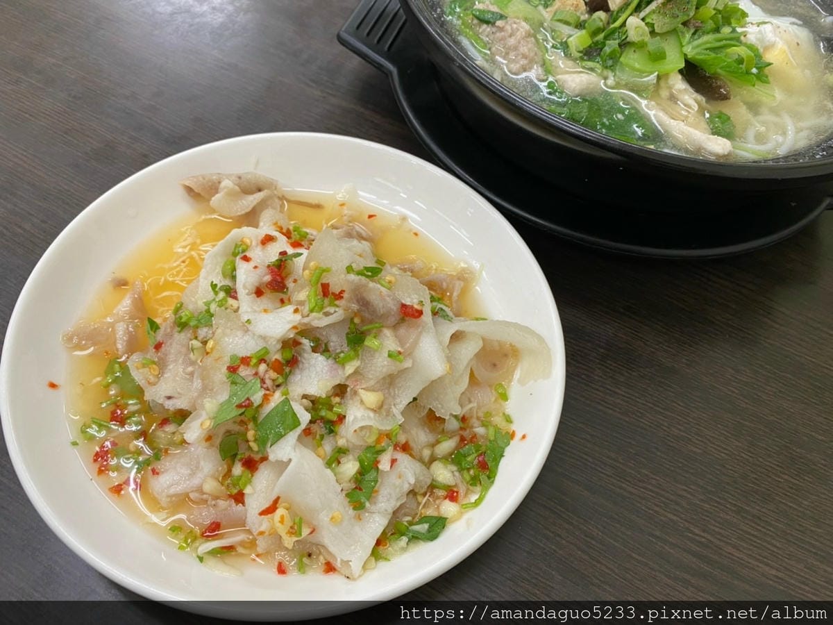 食記-台北市信義區凱薩溫雲南泰式料理百來元就可以吃到味