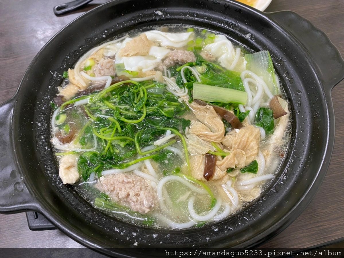 食記-台北市信義區凱薩溫雲南泰式料理百來元就可以吃到味