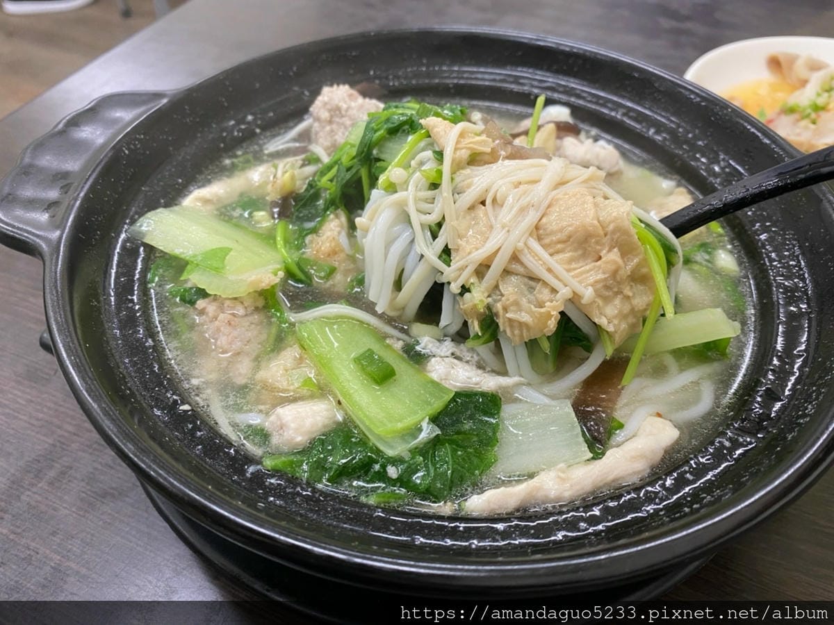 食記-台北市信義區凱薩溫雲南泰式料理百來元就可以吃到味