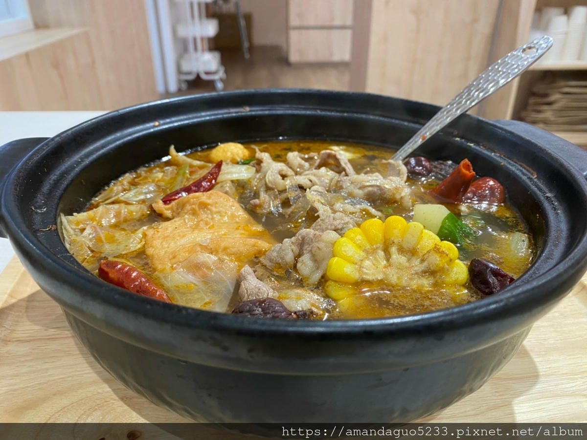 食記-台北市大安區元心燃麻辣堂可以喝的麻辣湯鍋!又香又