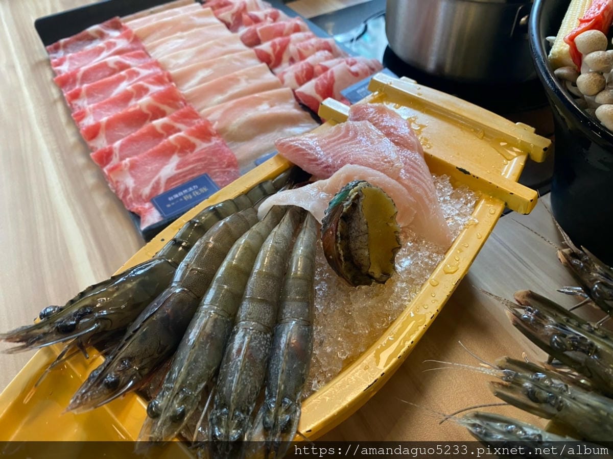 食記-新北市新莊區大魔大滿足鍋物(新莊店)超份量的澎派