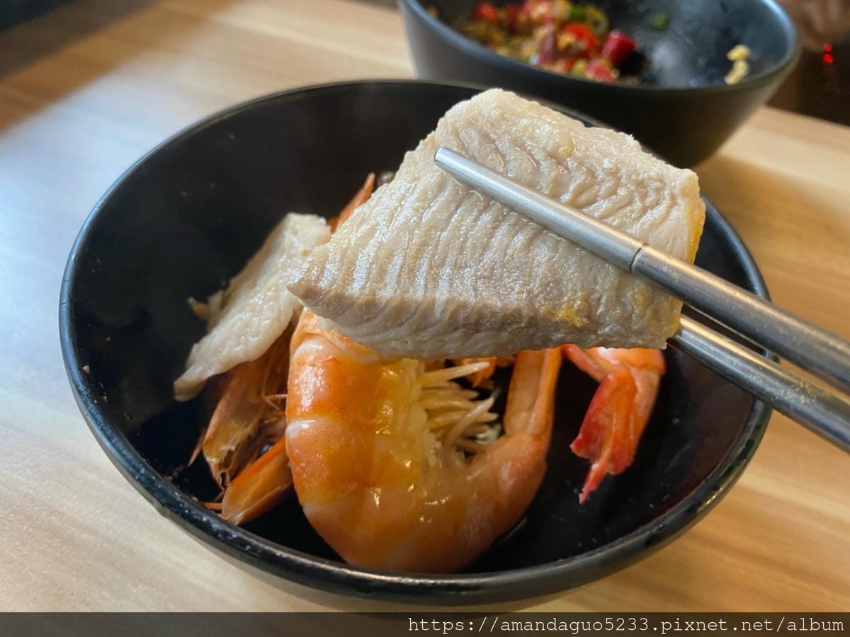 食記-新北市新莊區大魔大滿足鍋物(新莊店)超份量的澎派