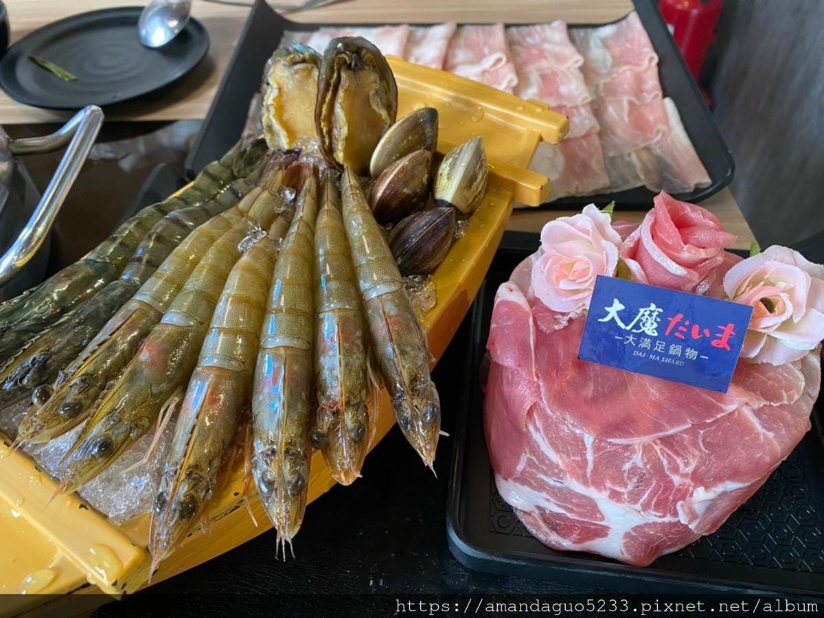 食記-新北市新莊區大魔大滿足鍋物(新莊店)超份量的澎派