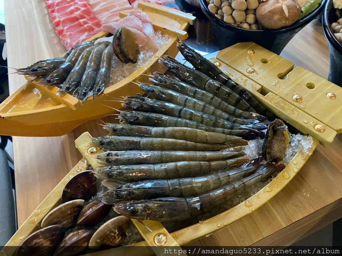 食記-新北市新莊區大魔大滿足鍋物(新莊店)超份量的澎派