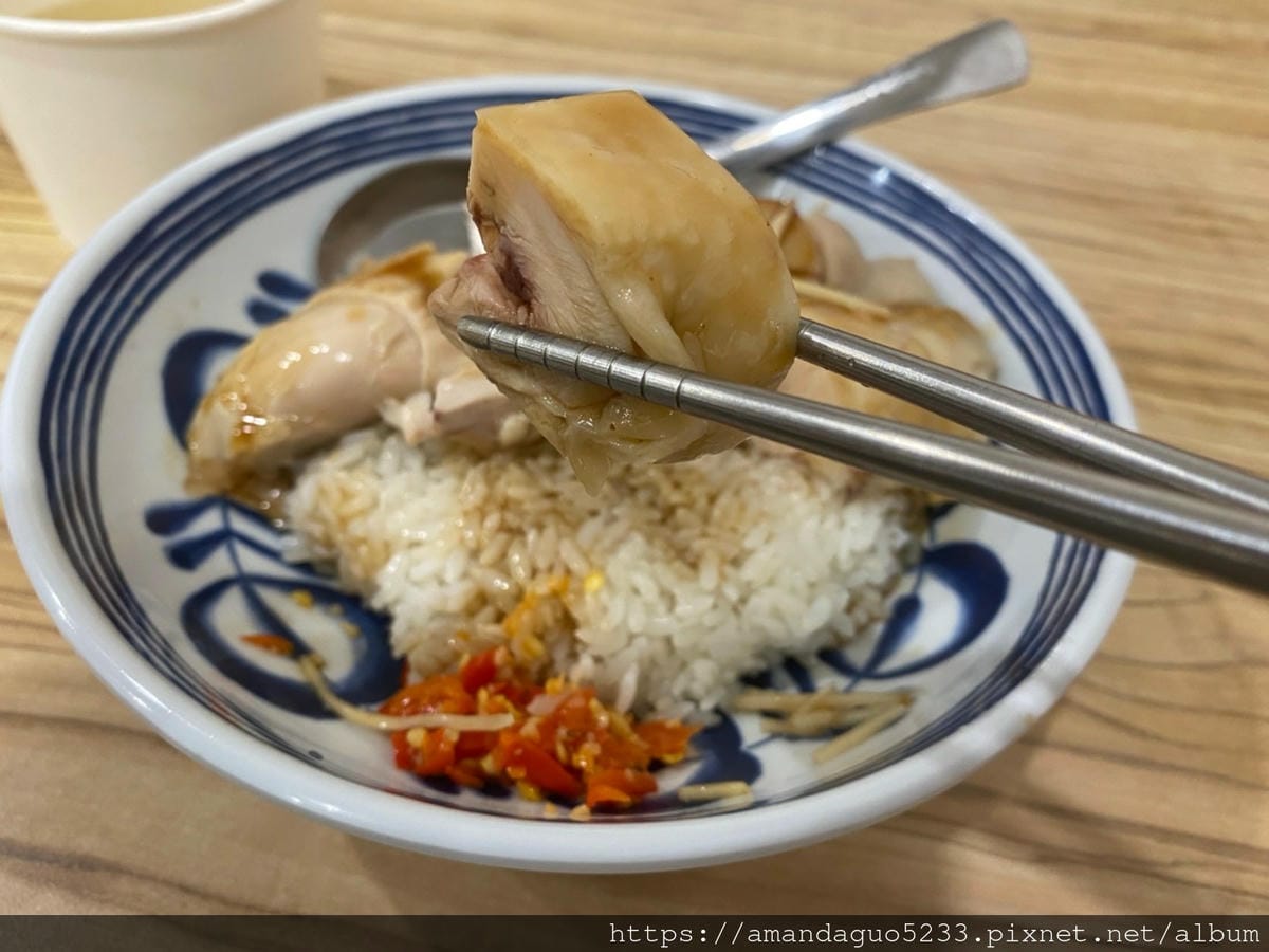 食記-台北市信義區富春雞肉吳興街小清新雞肉飯,鹹甜甘醇 食記-台北市信義區富春雞肉吳興街小清新雞肉飯,鹹甜甘醇