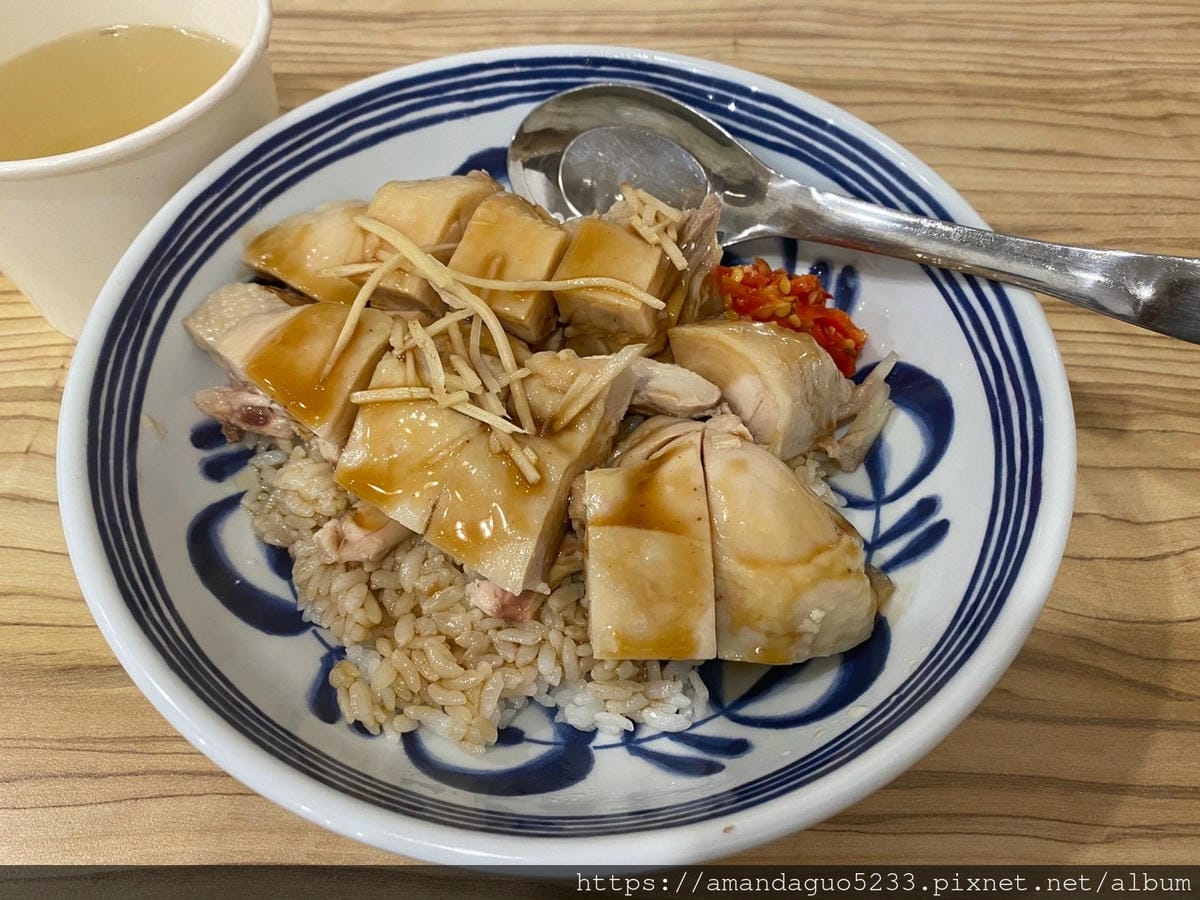 食記-台北市信義區富春雞肉吳興街小清新雞肉飯,鹹甜甘醇 食記-台北市信義區富春雞肉吳興街小清新雞肉飯,鹹甜甘醇