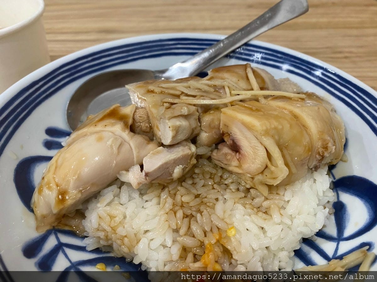 食記-台北市信義區富春雞肉吳興街小清新雞肉飯,鹹甜甘醇 食記-台北市信義區富春雞肉吳興街小清新雞肉飯,鹹甜甘醇