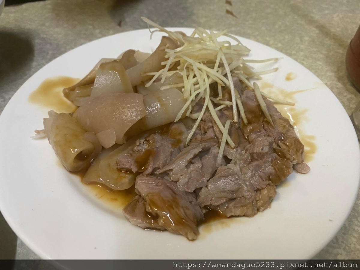 食記-台北市中正區黃媽媽米粉湯東門市場人氣米粉湯,一碗