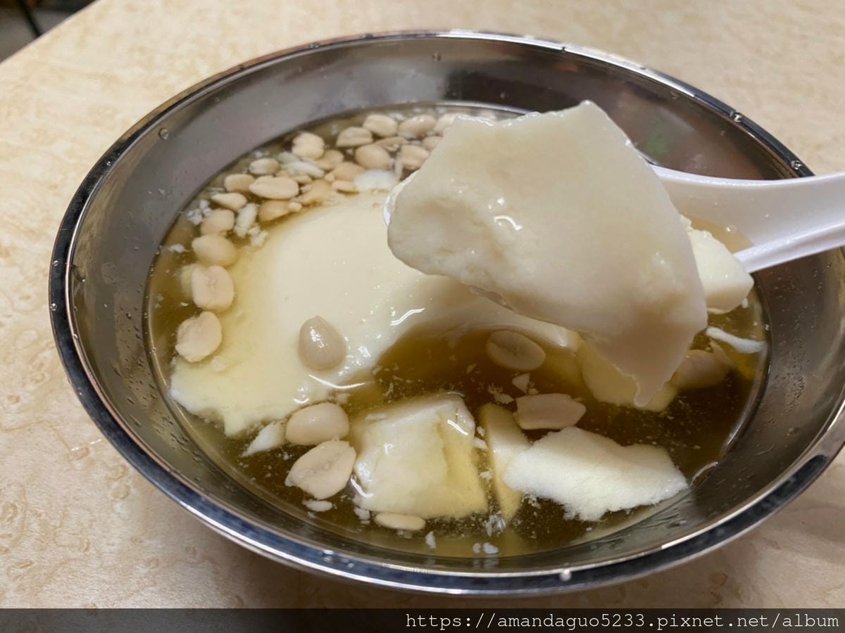 食記-台北市中正區江記東門豆花東門市場內豆香濃郁綿密的 食記-台北市中正區江記東門豆花東門市場內豆香濃郁綿密的