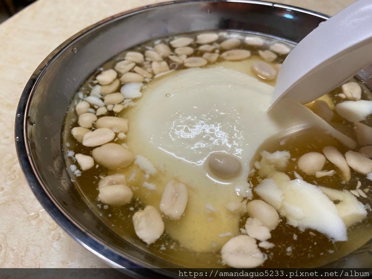 食記-台北市中正區江記東門豆花東門市場內豆香濃郁綿密的 食記-台北市中正區江記東門豆花東門市場內豆香濃郁綿密的