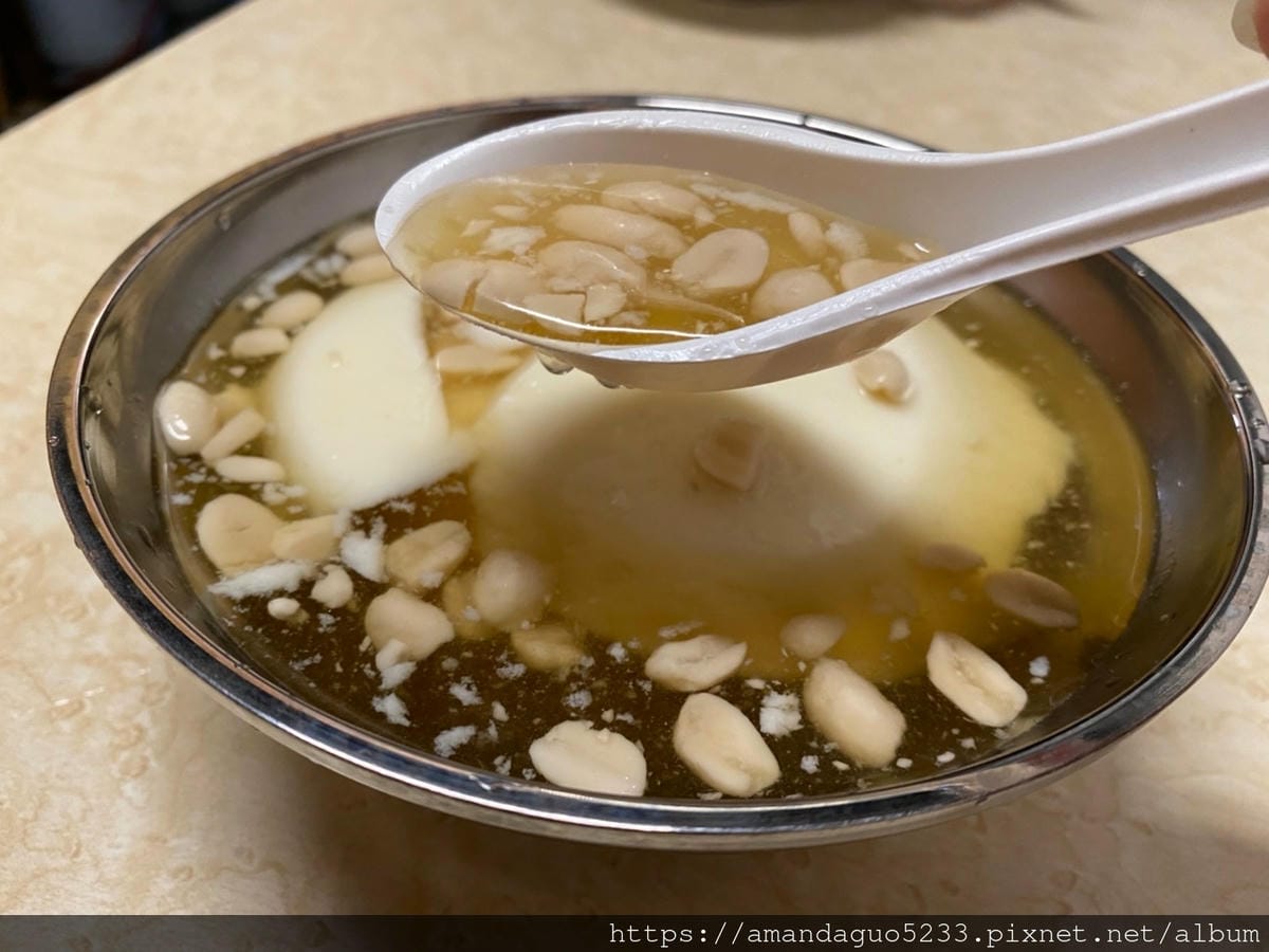 食記-台北市中正區江記東門豆花東門市場內豆香濃郁綿密的 食記-台北市中正區江記東門豆花東門市場內豆香濃郁綿密的