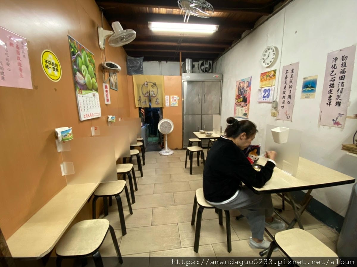 食記-台北市中正區江記東門豆花東門市場內豆香濃郁綿密的 食記-台北市中正區江記東門豆花東門市場內豆香濃郁綿密的