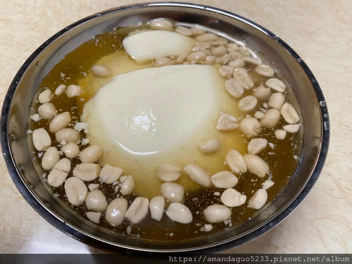食記-台北市中正區江記東門豆花東門市場內豆香濃郁綿密的 食記-台北市中正區江記東門豆花東門市場內豆香濃郁綿密的