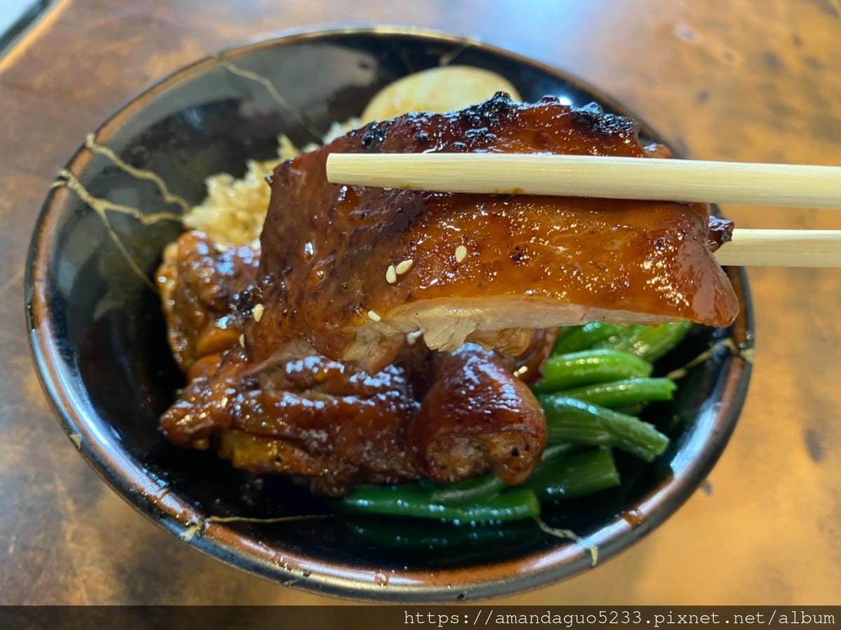食記-台北市信義區烤師傅烤肉飯永吉路飄香烤肉飯,和風雞 食記-台北市信義區烤師傅烤肉飯永吉路飄香烤肉飯,和風雞