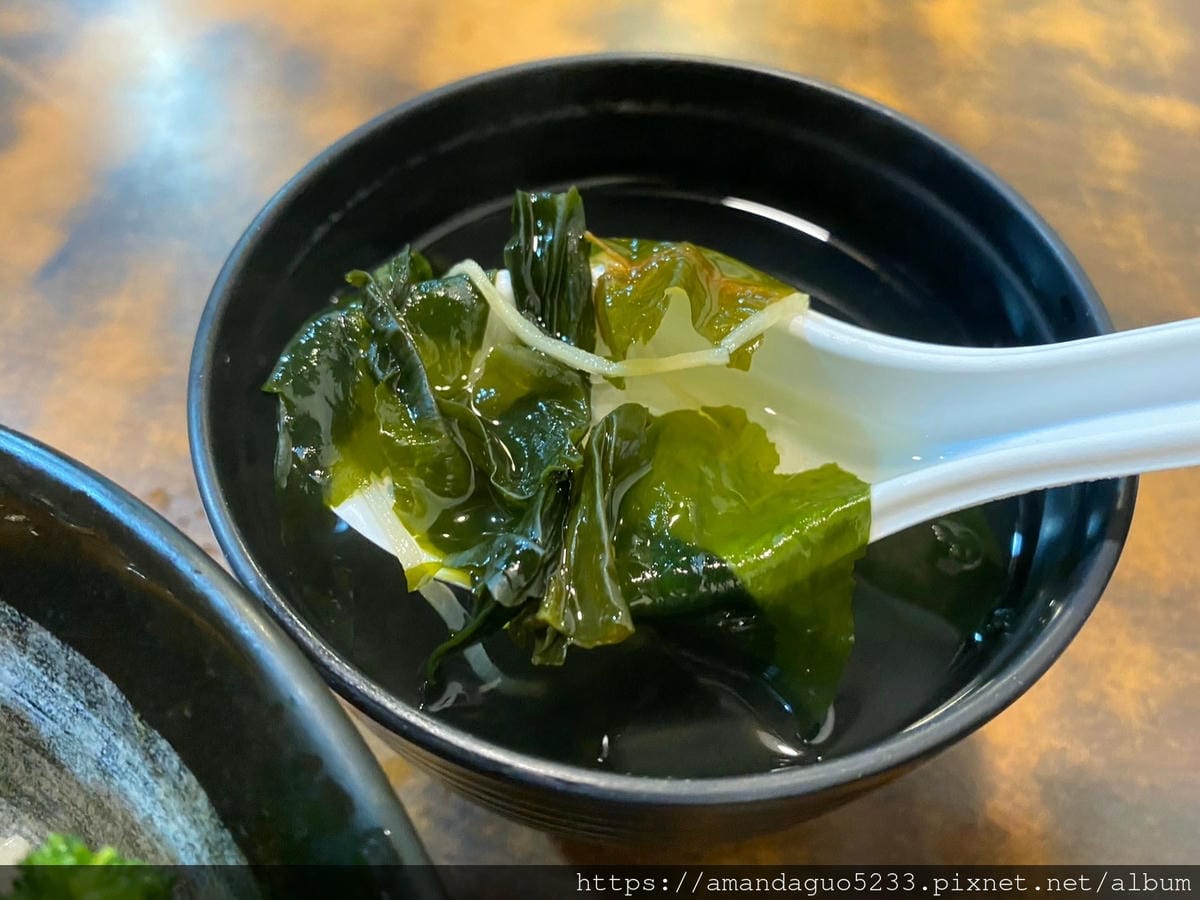 食記-台北市信義區烤師傅烤肉飯永吉路飄香烤肉飯,和風雞 食記-台北市信義區烤師傅烤肉飯永吉路飄香烤肉飯,和風雞