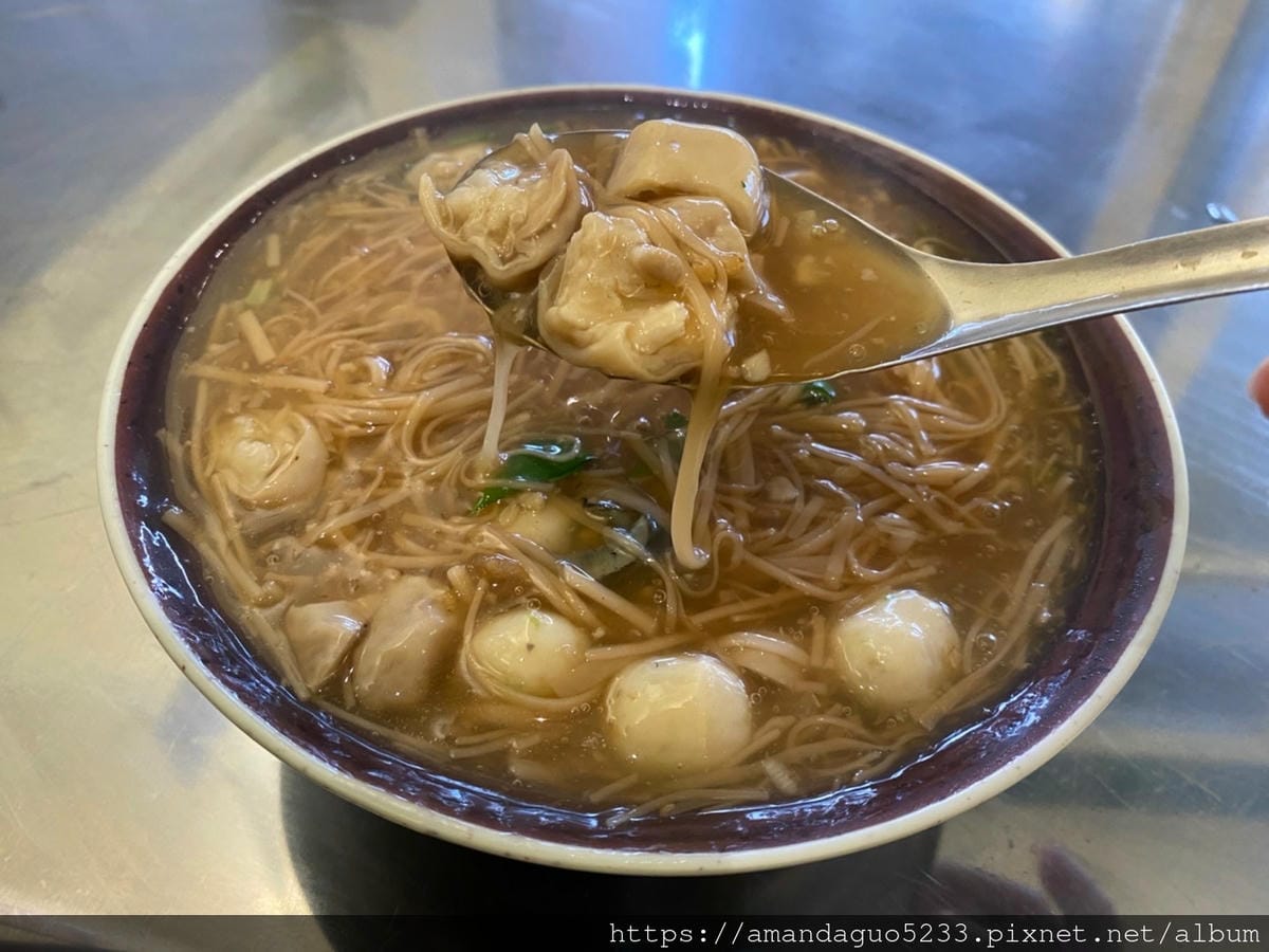 食記-台北市北投區中央北蚵仔麵線湯頭不一樣的麵線!鮮蚵