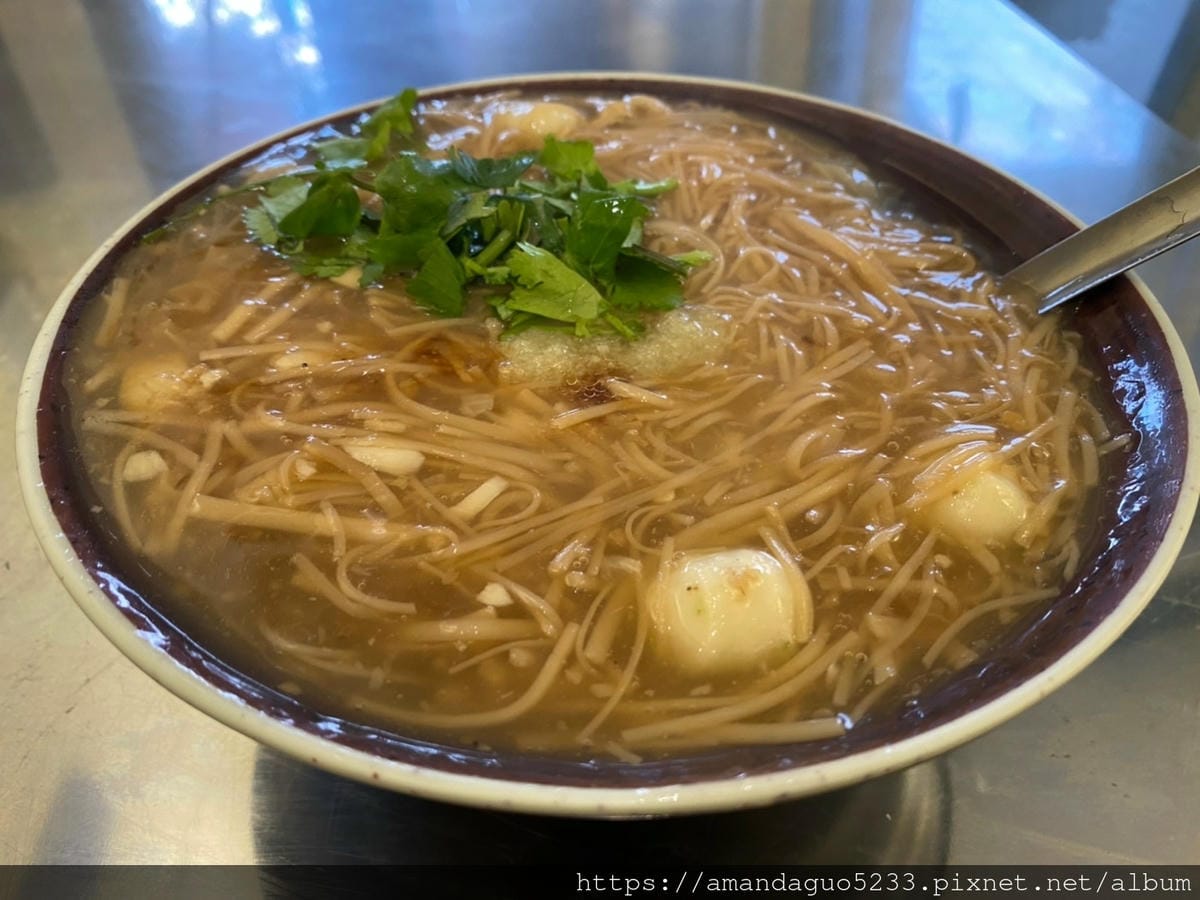 食記-台北市北投區中央北蚵仔麵線湯頭不一樣的麵線!鮮蚵