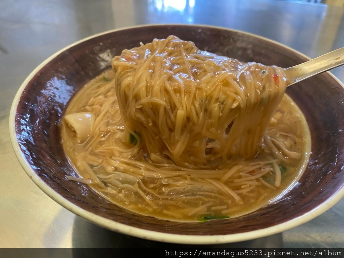 食記-台北市北投區中央北蚵仔麵線湯頭不一樣的麵線!鮮蚵