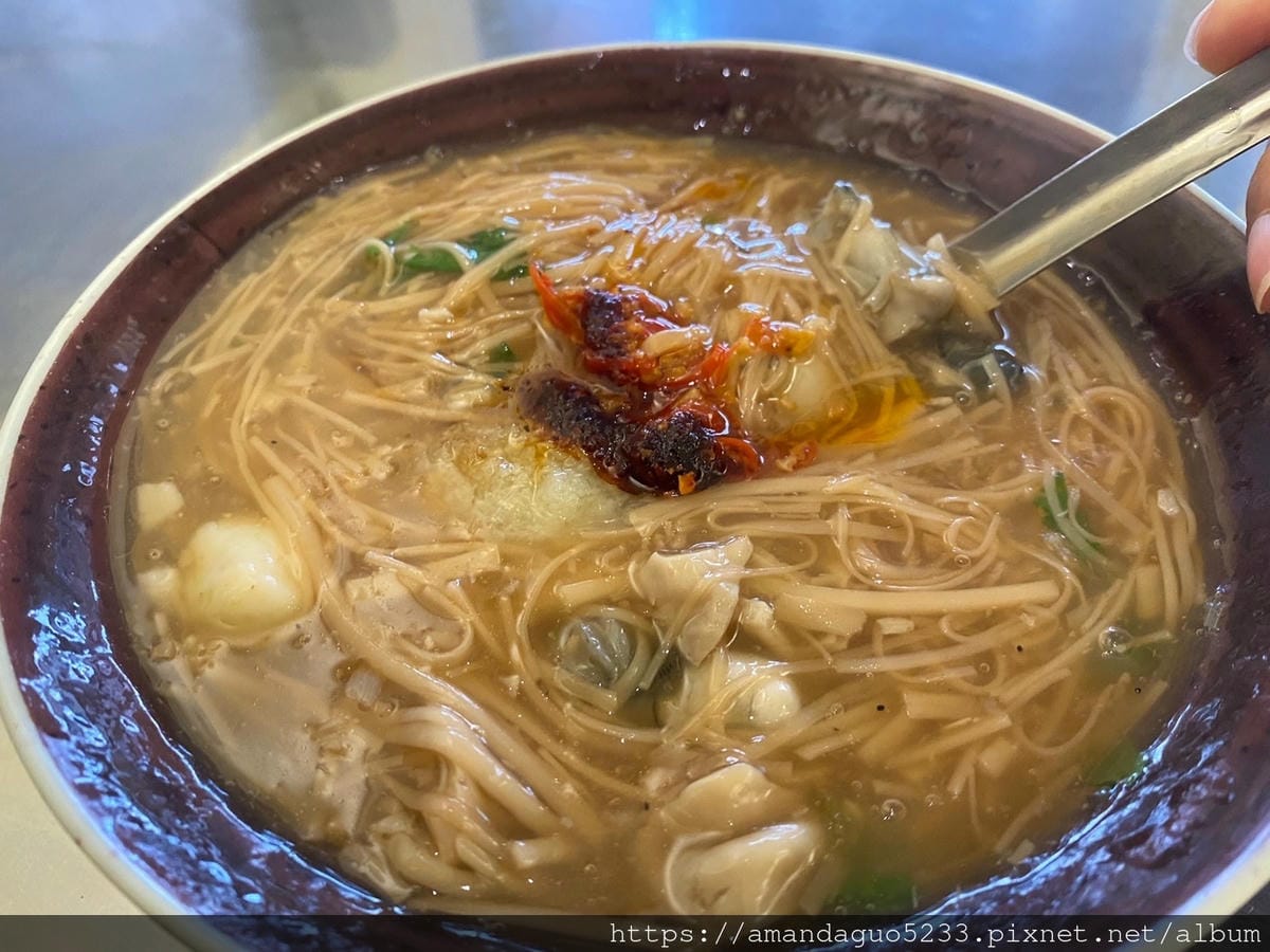 食記-台北市北投區中央北蚵仔麵線湯頭不一樣的麵線!鮮蚵