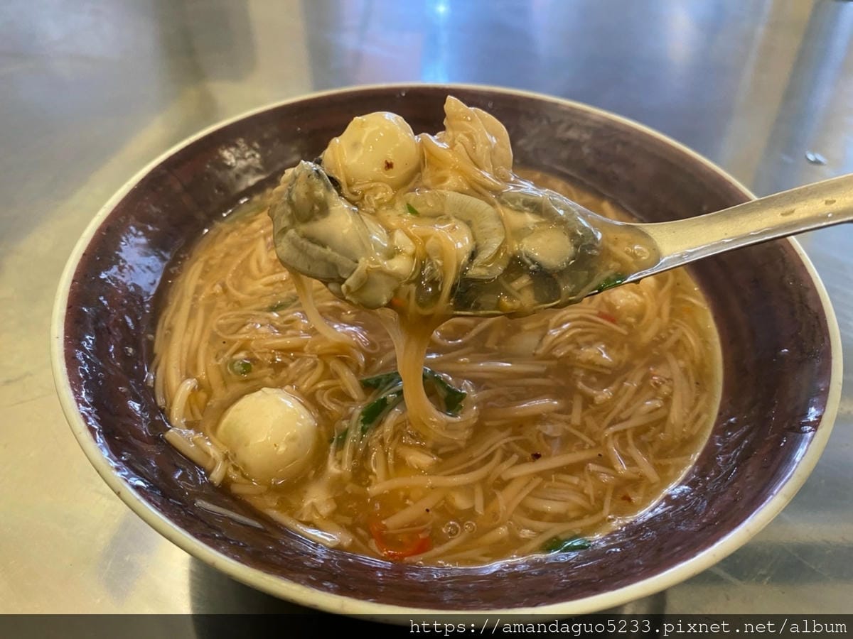 食記-台北市北投區中央北蚵仔麵線湯頭不一樣的麵線!鮮蚵