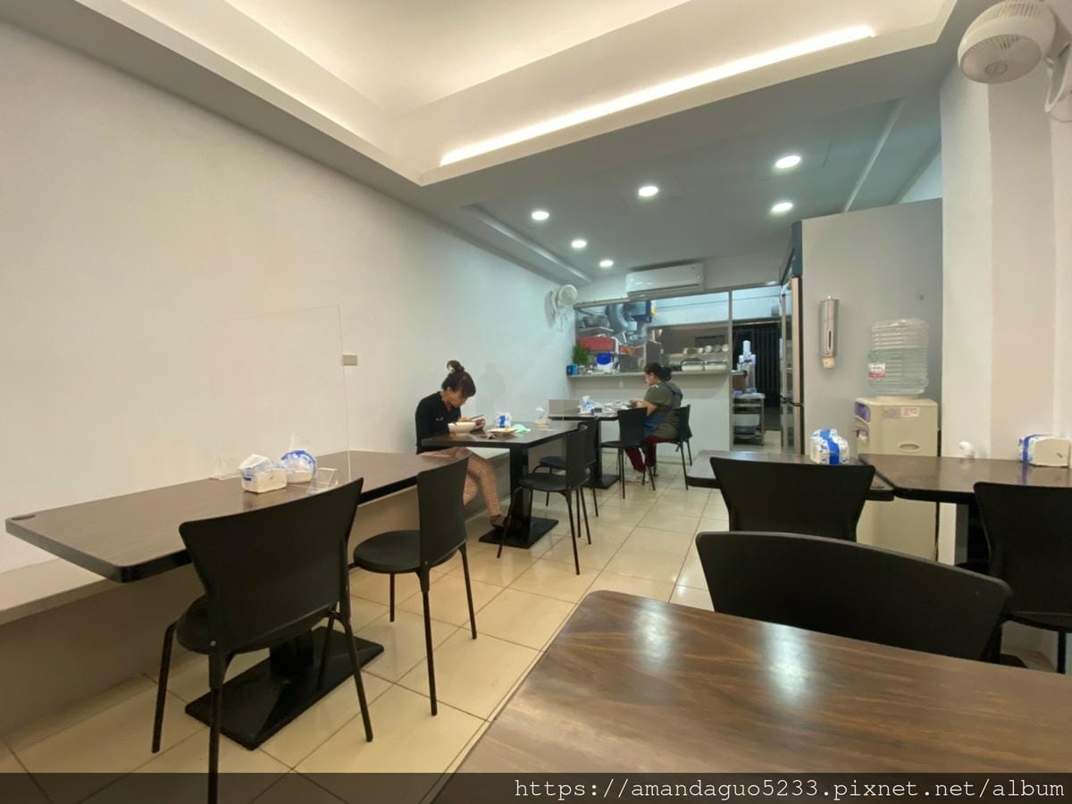食記-台北市信義區巢飯麵食館用炒功征服信義區上班族味蕾 食記-台北市信義區巢飯麵食館用炒功征服信義區上班族味蕾