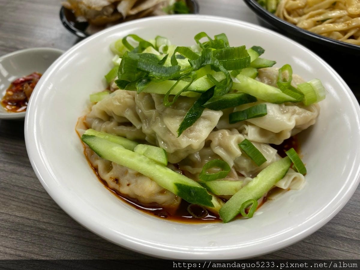 食記-台北市信義區新娘子麵館(忠孝店)信義區樸實簡單的